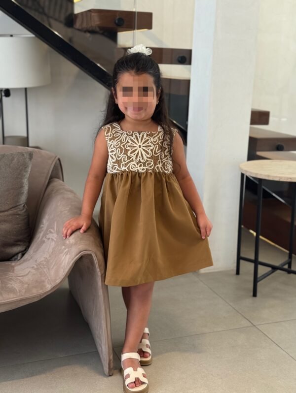 Brown dress - Image 2
