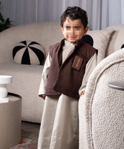 Brown vest w/ dishdasha